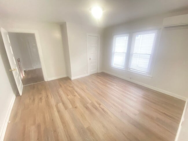 Building Photo - 1bd/1ba 2021 Renovated Duplex near Downtown Kannapolis & Hwy 29