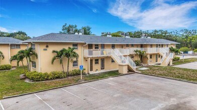 Building Photo - 2826 W Rainbow Cir