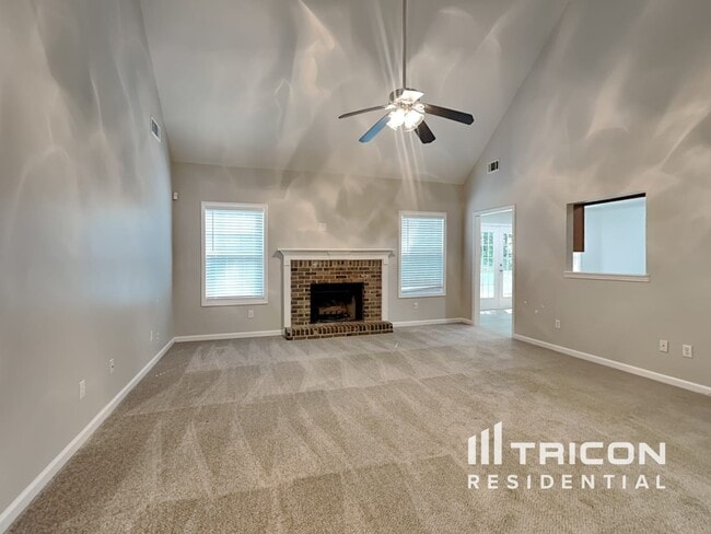 Building Photo - 45 Pebble Creek Dr