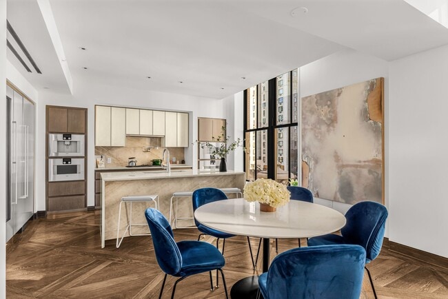 Building Photo - 111 W 57th St