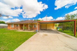 Building Photo - 7015 Kopman Dr