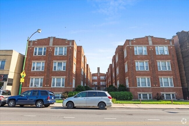 Building Photo - 2340 W Touhy Ave