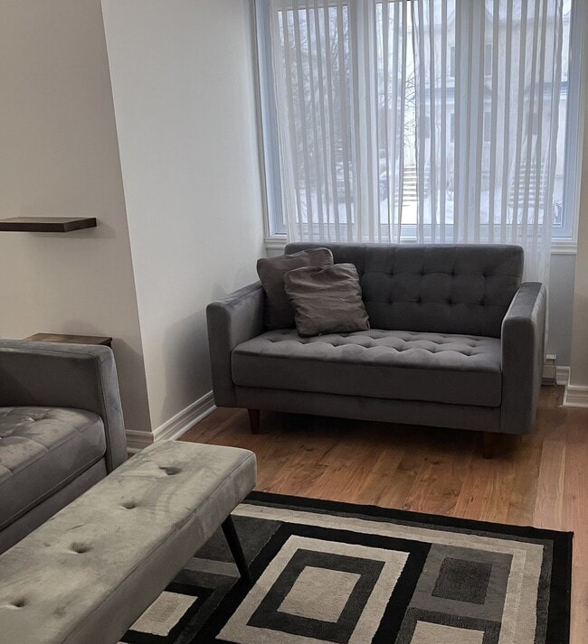 Building Photo - 292 Rue Migneault