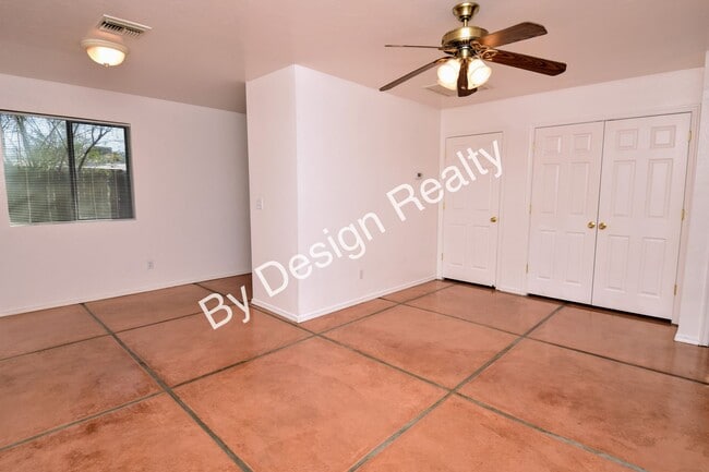 Building Photo - 2-Bed 1-Bath near University of Arizona wi...