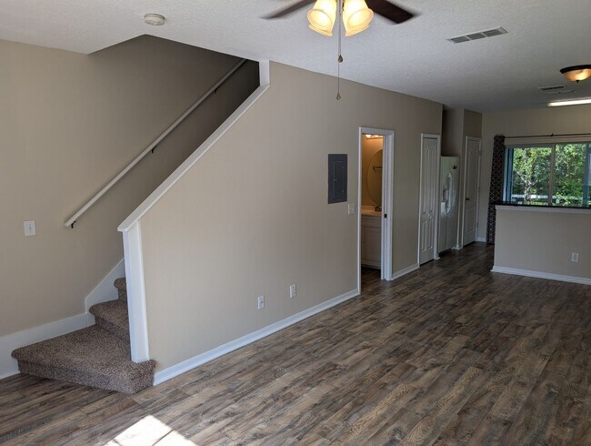 Foto del edificio - Spacious 2 Bed, 2.5 Bath Townhome in Gated...