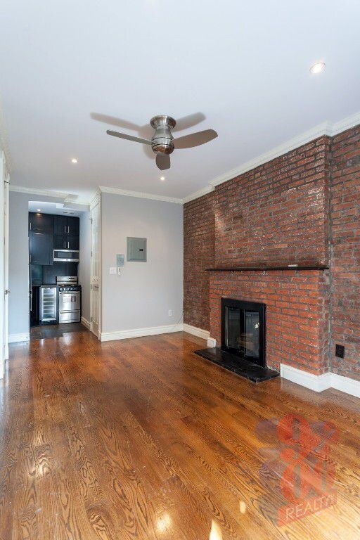 Primary Photo - 564 Hudson St