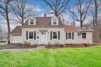 Building Photo - 142 Elmwood Ave