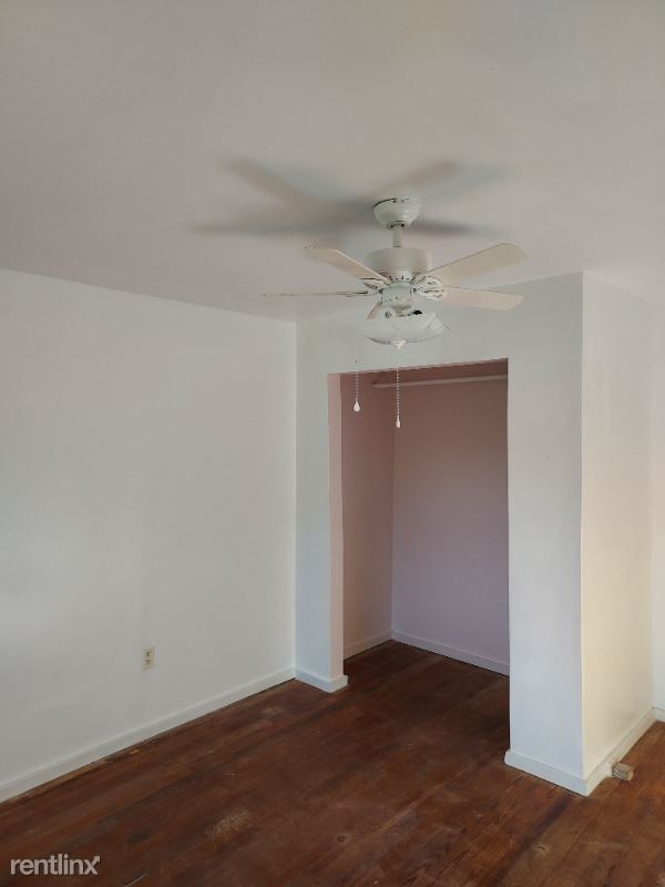 Foto del edificio - 4 br, 1 bath House - 304 I Street