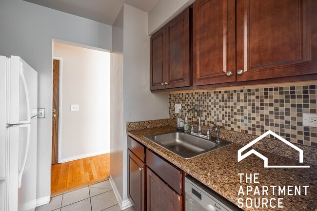 Foto del edificio - 5820 N Sheridan Rd