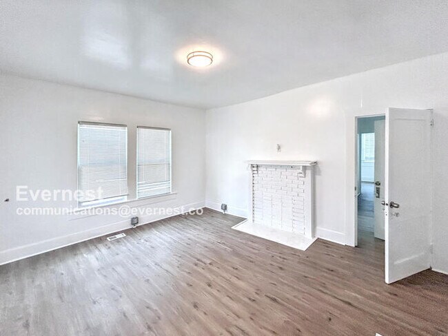 Foto del edificio - 1515 36th Pl N