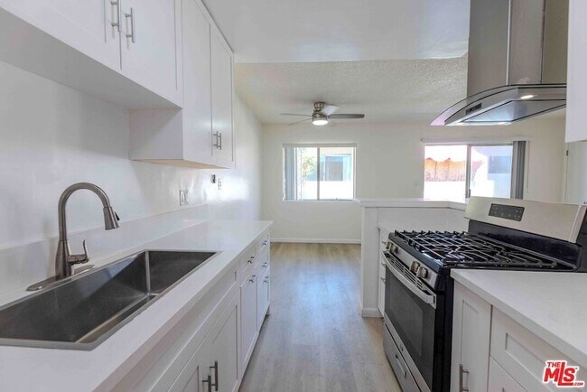 Foto del edificio - 1426 Orange Grove Ave
