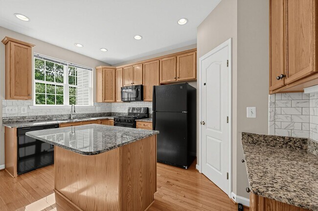 Foto del edificio - 7589 Great Swan Ct