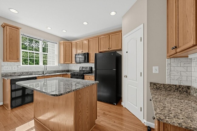 Photo - 7589 Great Swan Ct Townhome