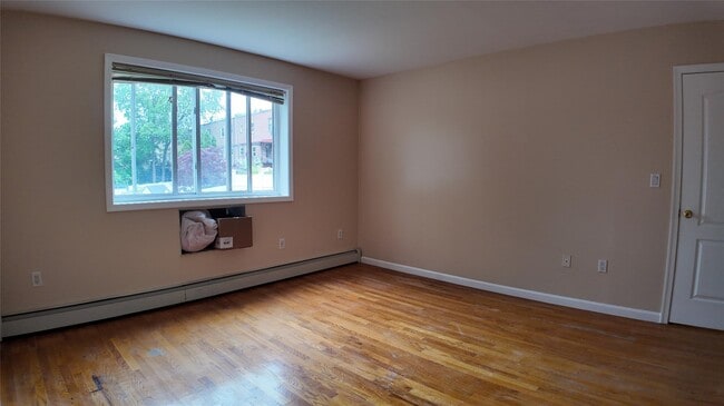 Foto del edificio - 1284 Arnow Ave