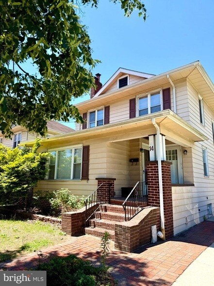 14 Clinton Ave