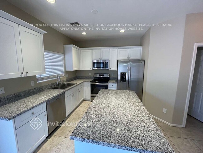 Building Photo - 16145 W Lisbon Ln