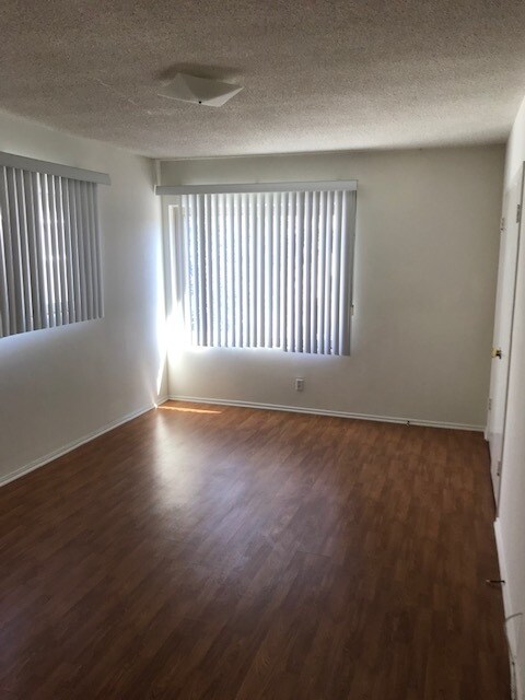 Foto del edificio - 628 E Cedar Ave