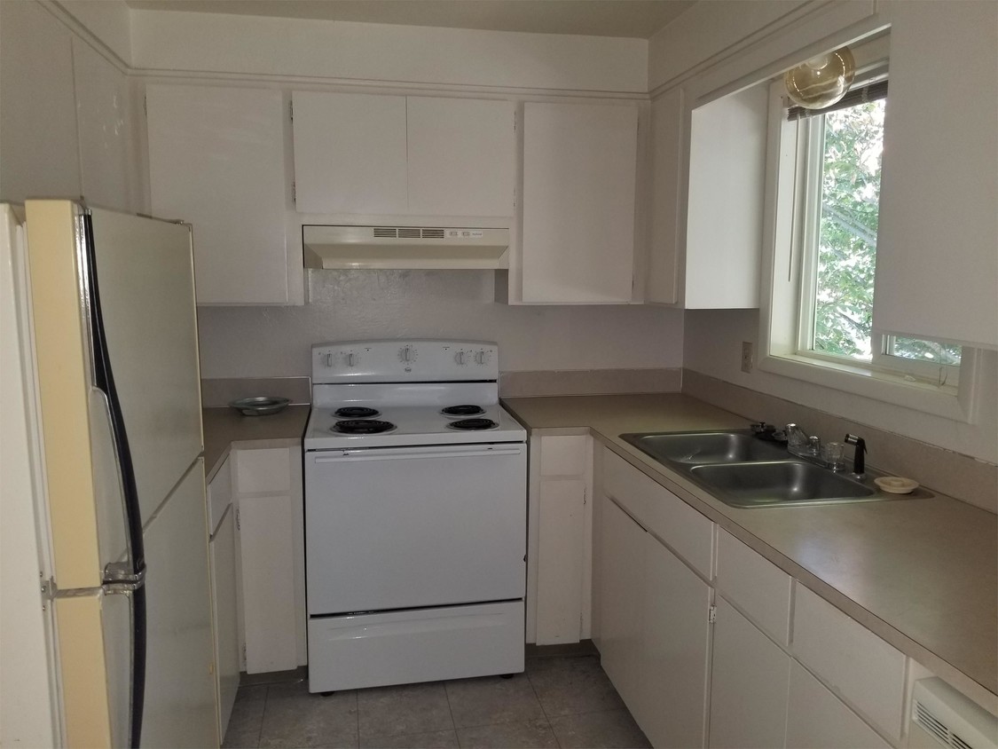 Foto principal - 3534-3542 Liberty Rd S