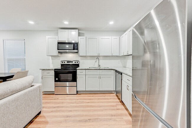 Foto del edificio - 1017 North Ln