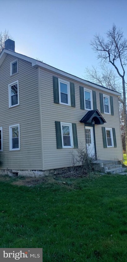 Foto principal - 270 Yankee Rd