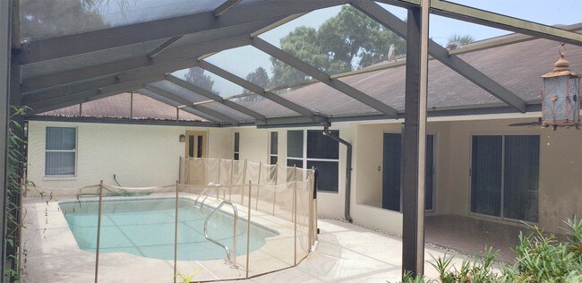 Building Photo - 11330 Long Hill Ct