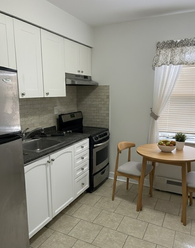 Building Photo - 3 Water St