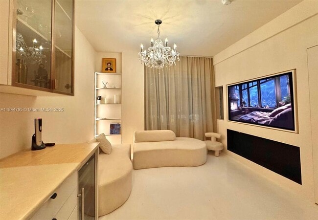 Foto del edificio - 100 Collins Ave