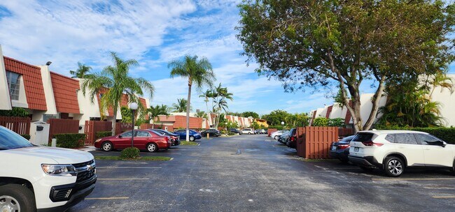 Building Photo - 13943 SW 84th St