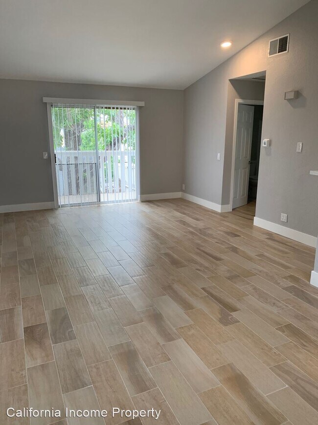 Foto del edificio - 642 W Maple Ave