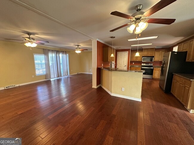 Building Photo - 205 Tom Fletcher Rd