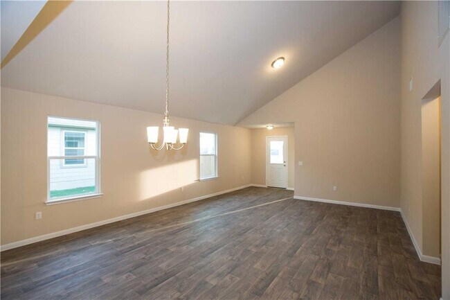 Building Photo - 142 Sulphur River Lp