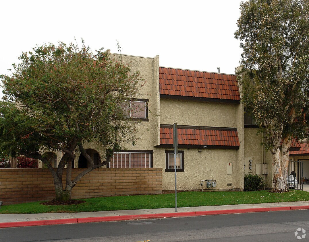 Building Photo - 13391 Taft St