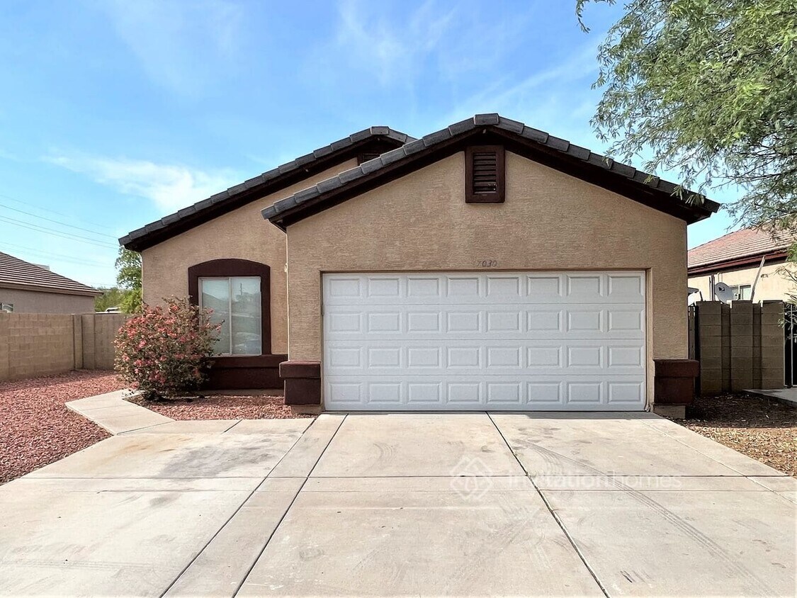 Foto principal - 7030 W Villa St