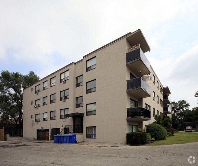 Building Photo - Norwood Terrace