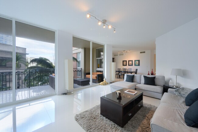 Building Photo - 550 Okeechobee Blvd