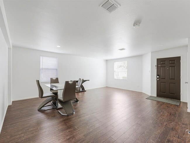 Photo - 13262 Cleburne Drive Unit House