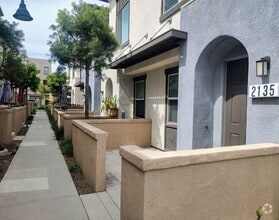 Building Photo - 2135 Solara Ln