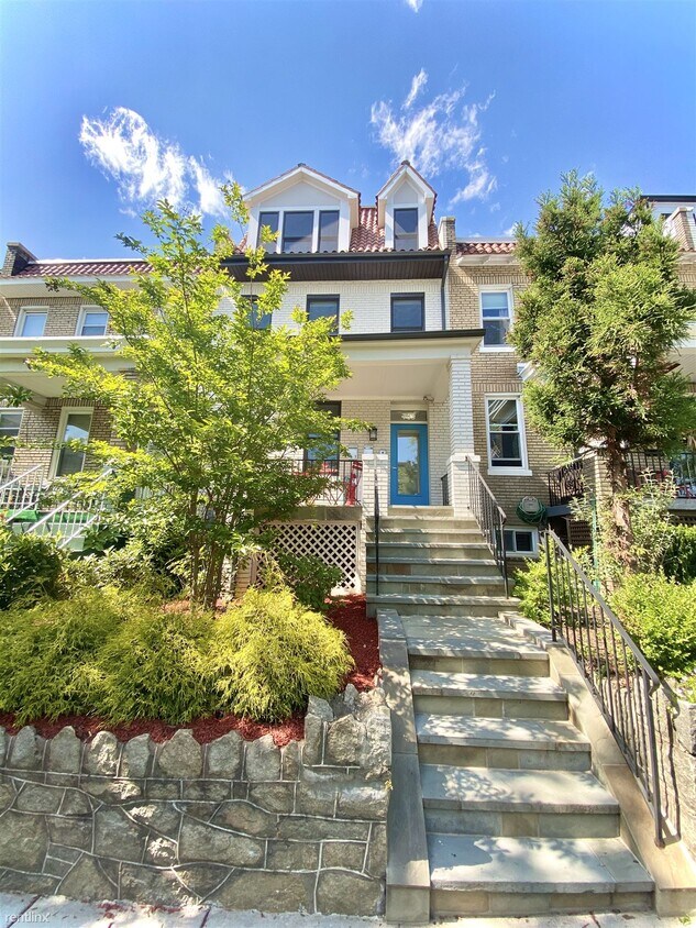 Primary Photo - 3 br, 2.5 bath Condo - 733 Princeton Place...