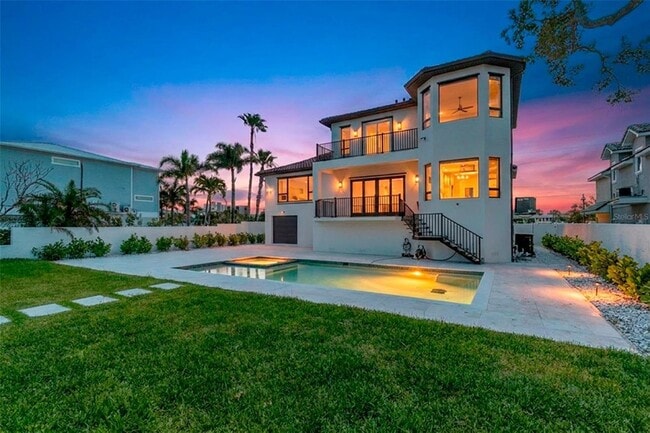 Building Photo - 4 Paradise Ln