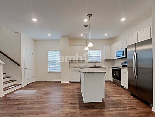 Building Photo - 142 Cheatham Hill Ln
