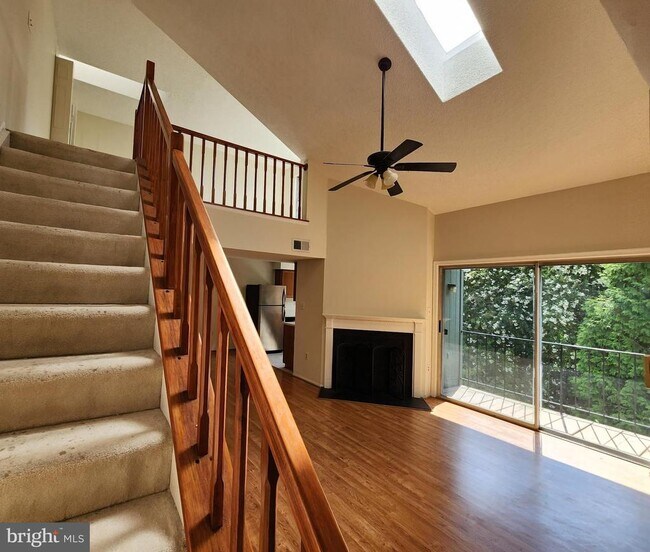 Foto del edificio - 7731 Inversham Dr