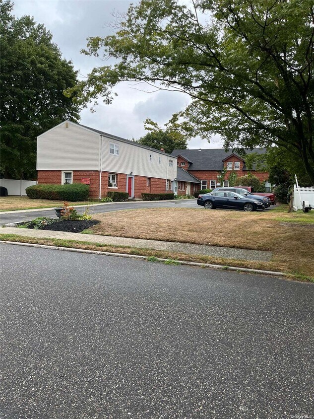 Primary Photo - 534 Milligan Ln