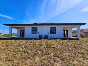 Building Photo - 1100 Homer Ave S