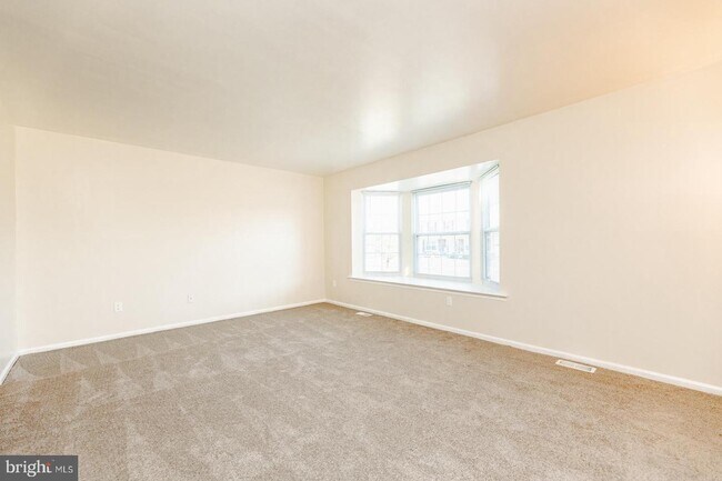Building Photo - 6260 Fulton Ave W