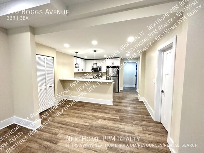 Building Photo - 320 Boggs Ave