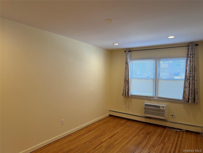 Building Photo - 149-14-149-21 21st Ave