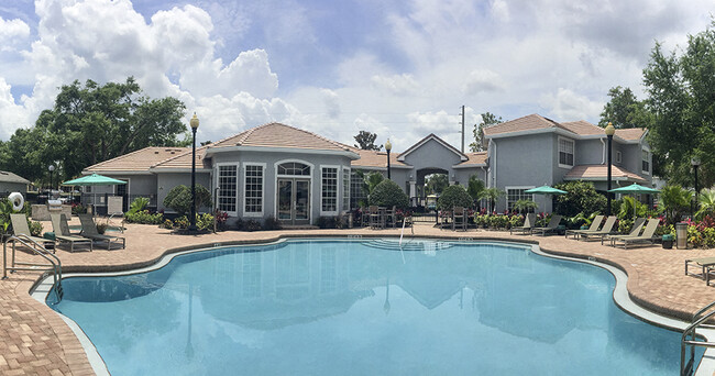 Building Photo - Promenade at Aloma Apartments