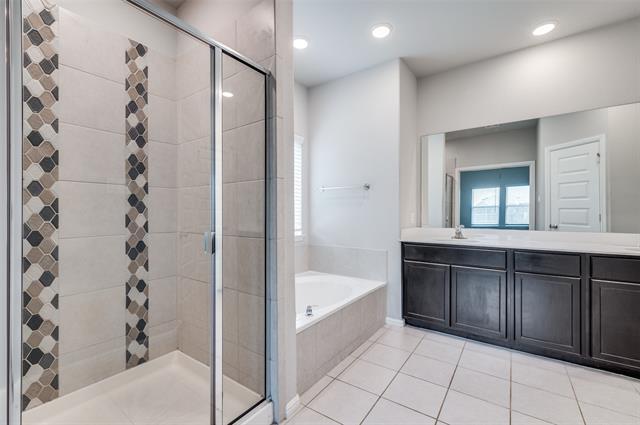 Building Photo - 2421 Jeans Mill Dr