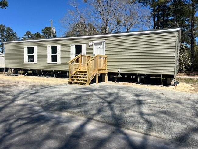 Building Photo - 127 Hubert Blvd