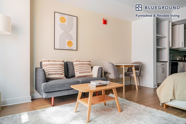 Building Photo - 455 I St NW